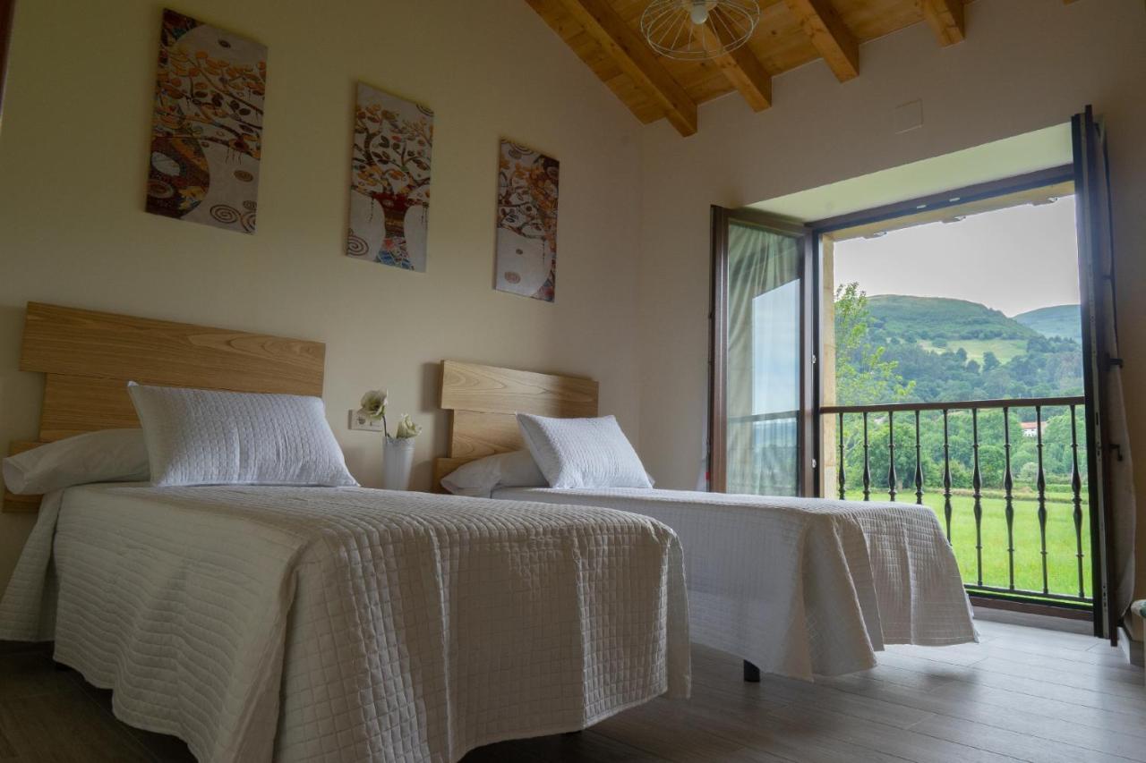 Complejo Rural El Cerradon Guest House Alceda ภายนอก รูปภาพ